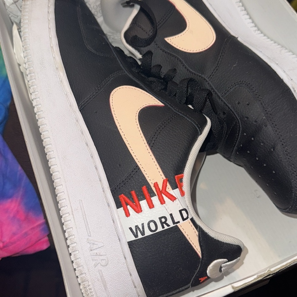 Airforce 1 - Picture 2 of 4